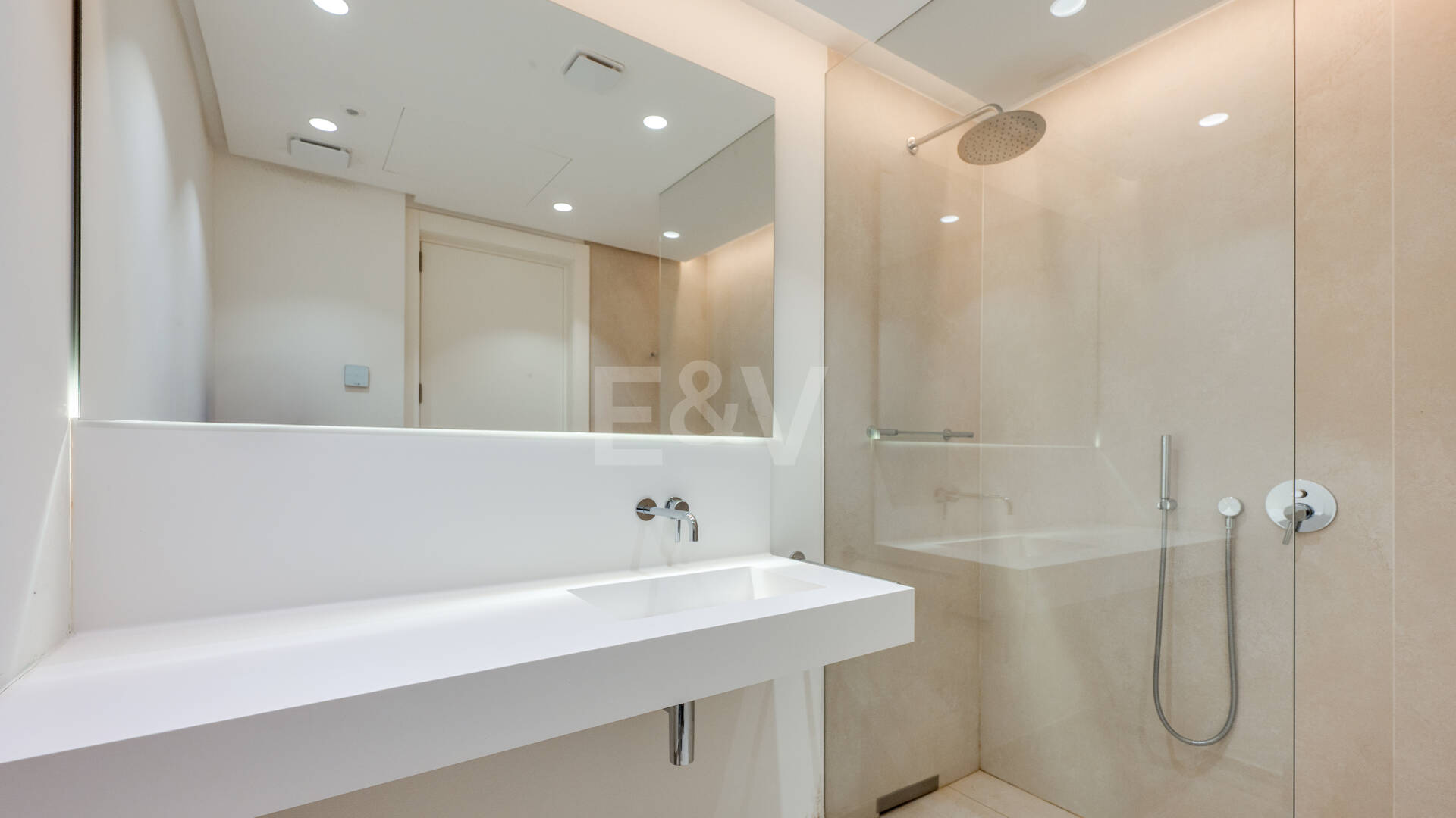 Exclusive Investment Opportunity with Panoramic Views in Palo Alto Marbella