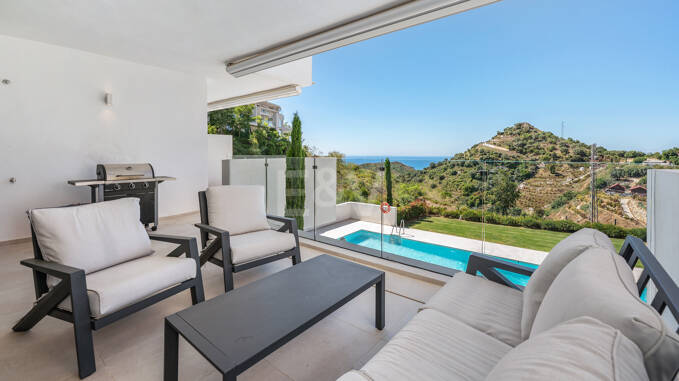 Exclusivo apartamento con vistas al mar al mejor precio en Palo Alto Marbella