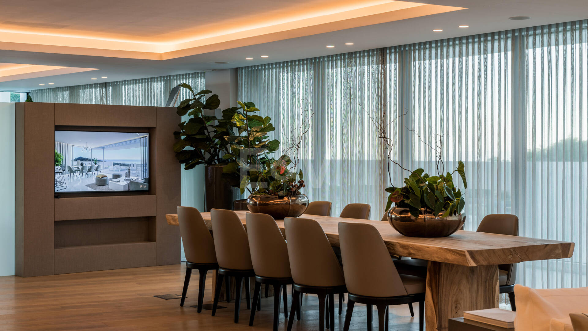 Exclusive Investment Opportunity with Panoramic Views in Palo Alto Marbella