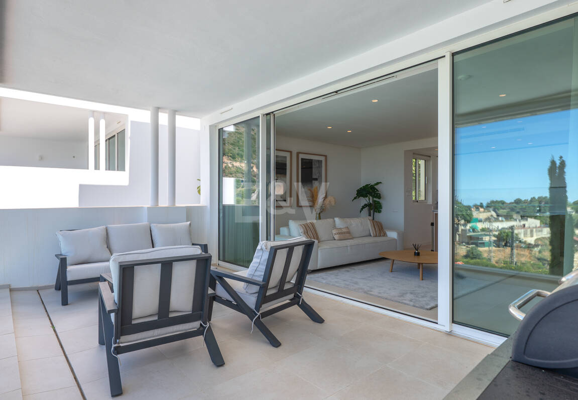 Exclusive Investment Opportunity with Panoramic Views in Palo Alto Marbella