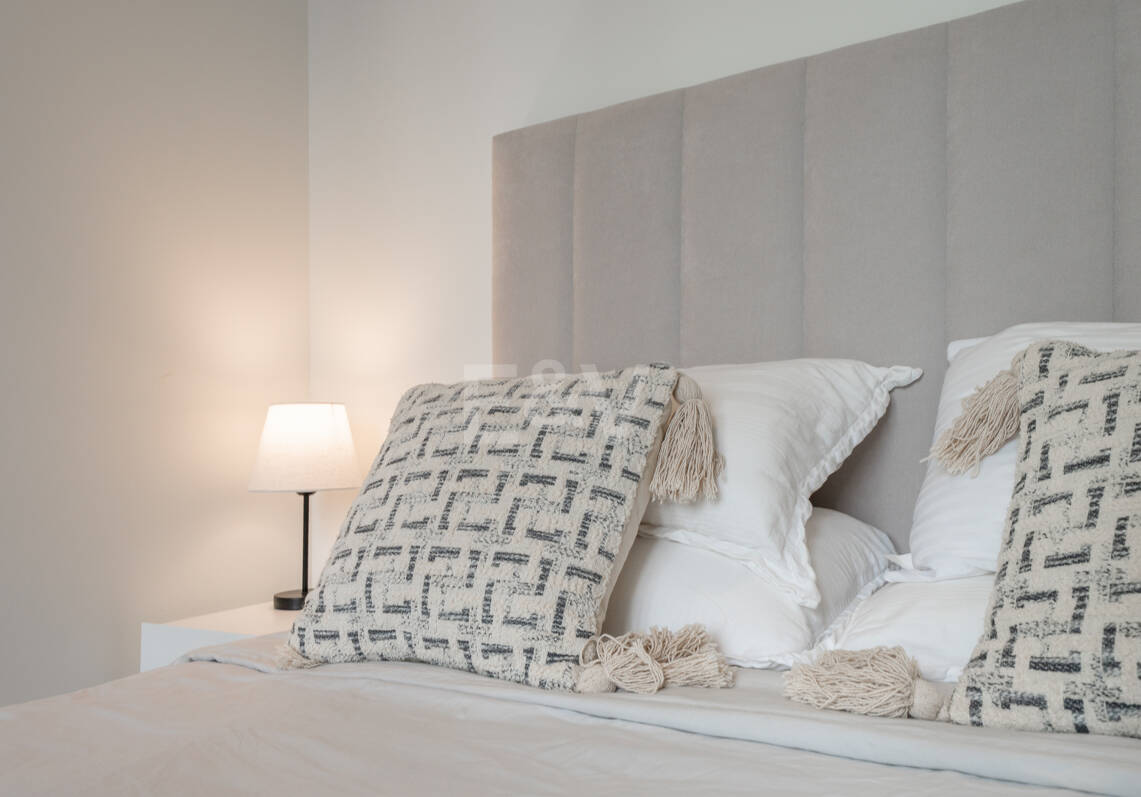 Best-Priced Investment Lägenhet med havsutsikt i Palo Alto Marbella