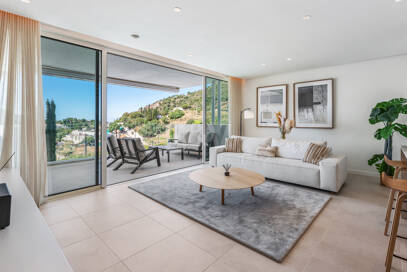 Exclusive Investment Opportunity with Panoramic Views in Palo Alto Marbella