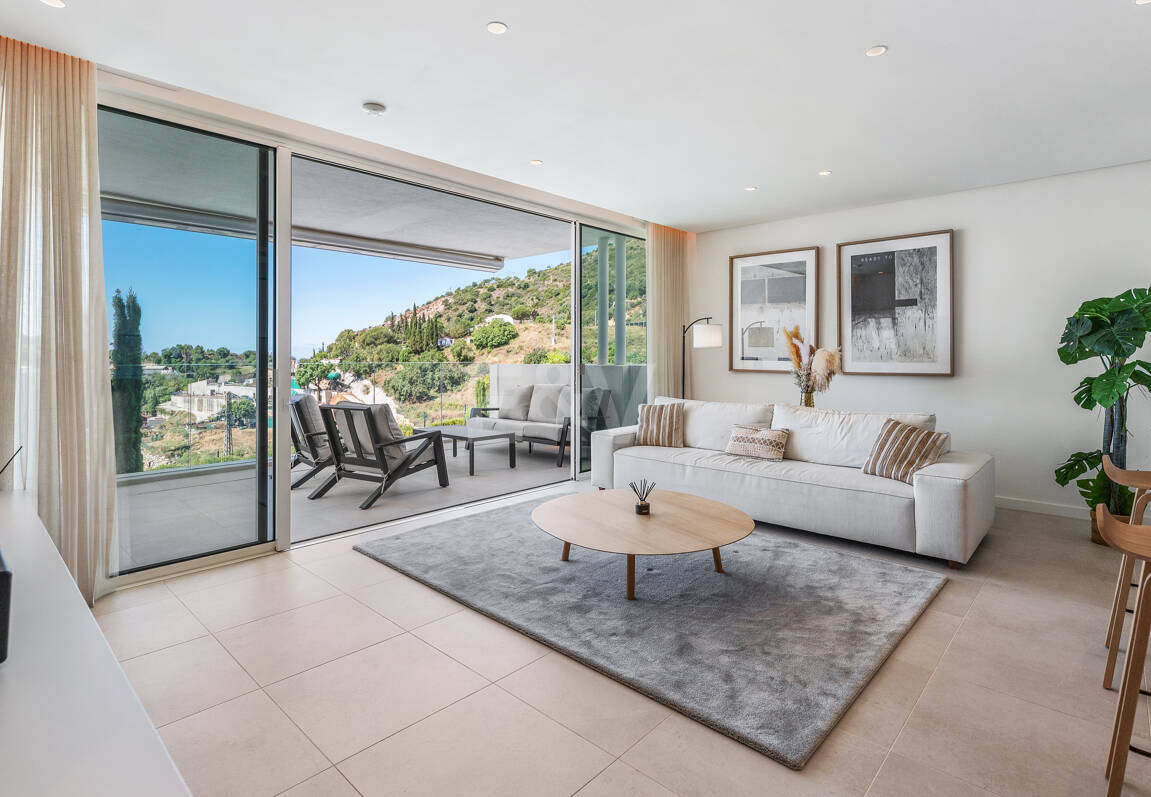 Exclusive Investment Opportunity with Panoramic Views in Palo Alto Marbella
