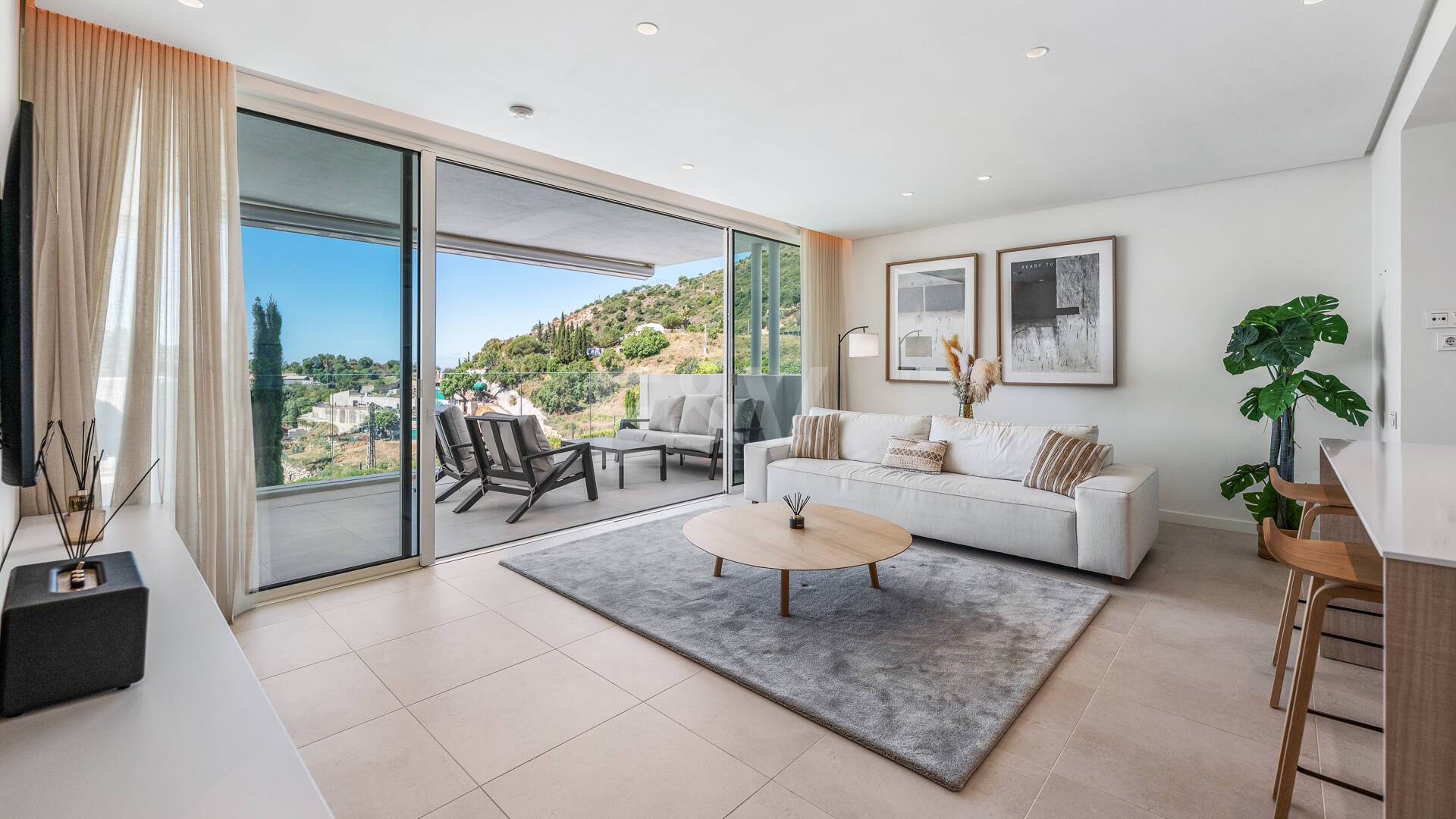 Exclusive Investment Opportunity with Panoramic Views in Palo Alto Marbella