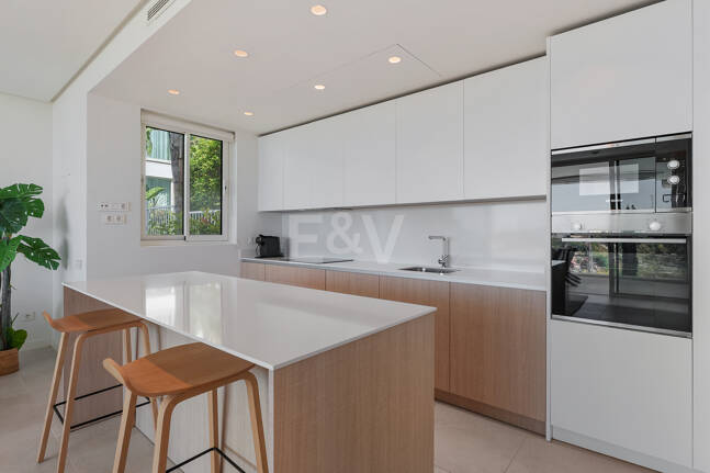 Exclusive Investment Opportunity with Panoramic Views in Palo Alto Marbella