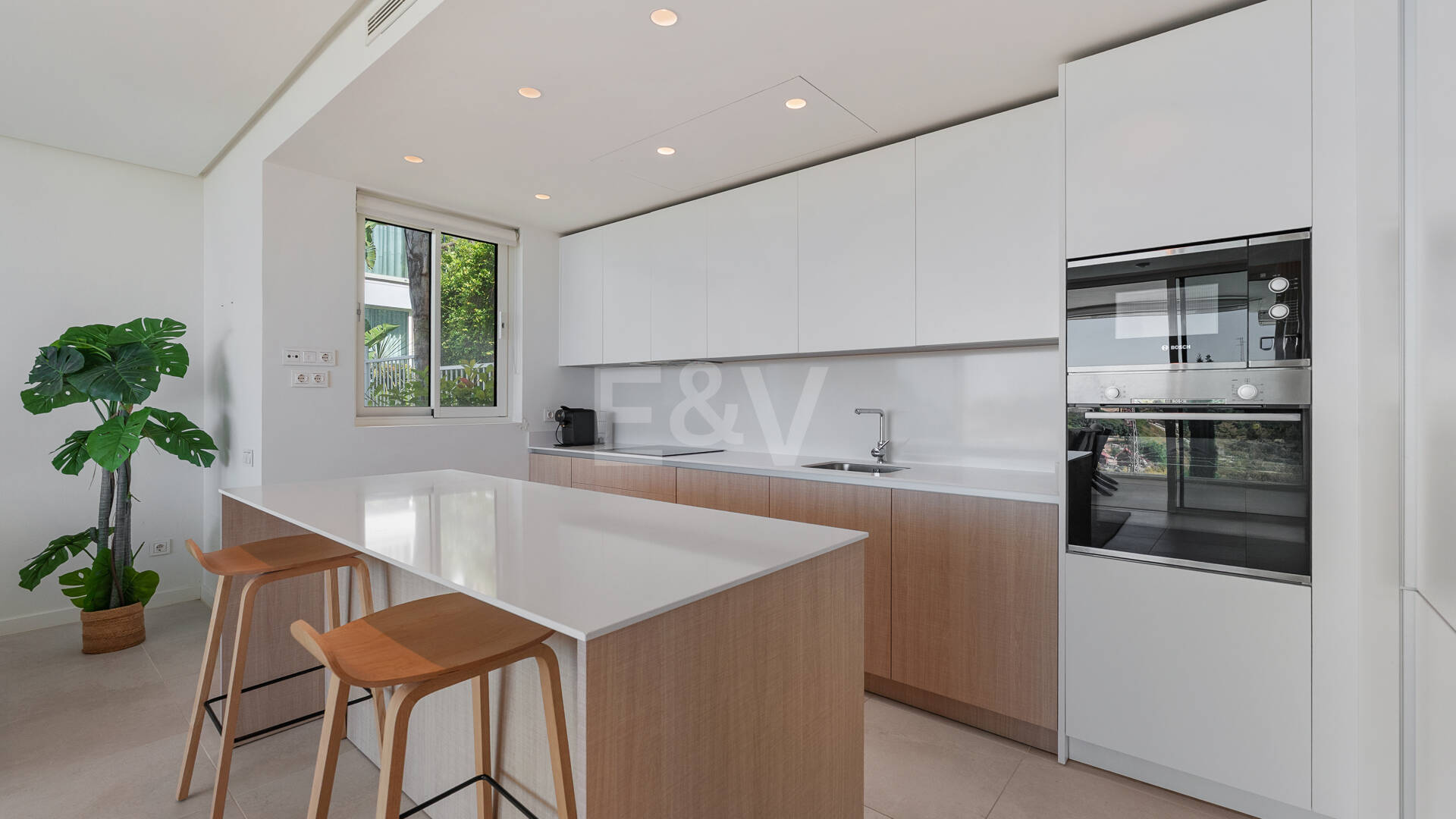 Exclusive Investment Opportunity with Panoramic Views in Palo Alto Marbella
