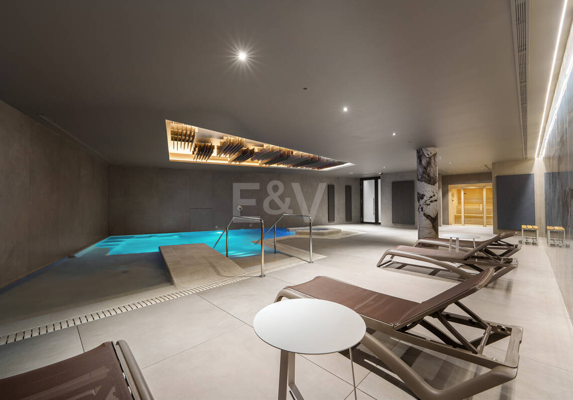 Luxury Modern Duplex with Private Pool in Golden Mile Steps from the Beach