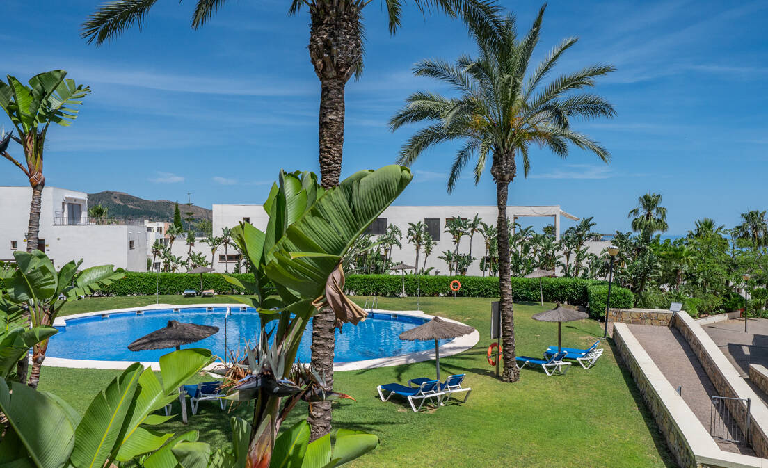 Spacious 3-Bedroom Apartment with Sea Views in Altos de Los Monteros, Marbella