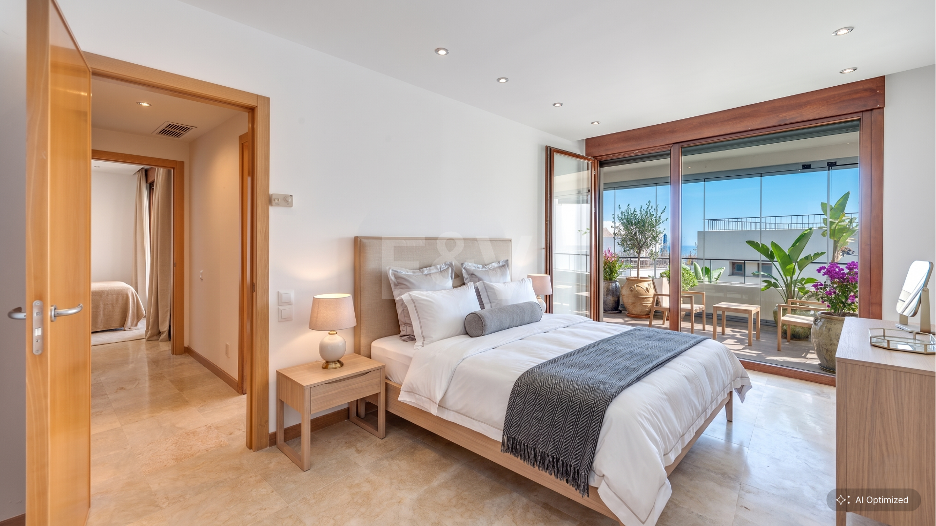 Spacious 3-Bedroom Apartment with Sea Views in Altos de Los Monteros, Marbella
