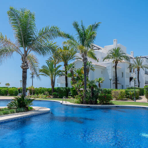 Gartenwohnung in erster Strandlinie in Los Monteros
