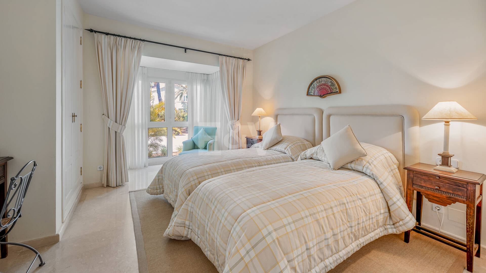 Beachfront Garden Apartment in Los Monteros