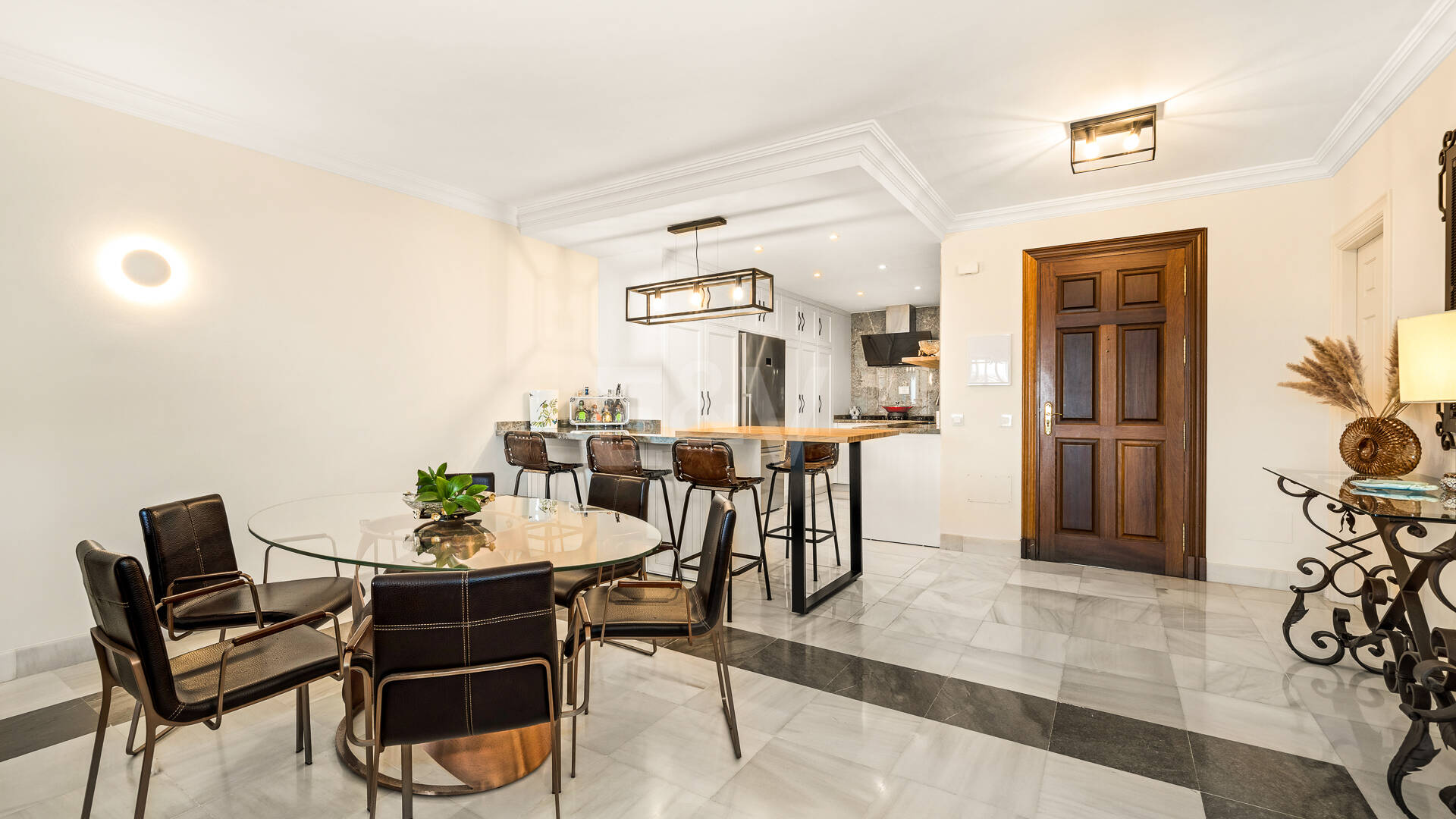 Apartamento mediterráneo refinado en Benahavís