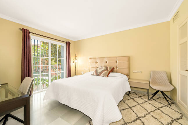 Apartamento mediterráneo refinado en Benahavís