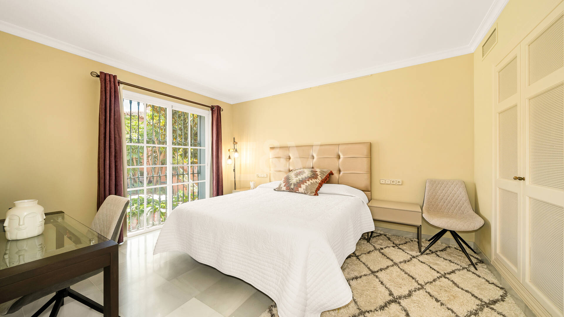 Apartamento mediterráneo refinado en Benahavís
