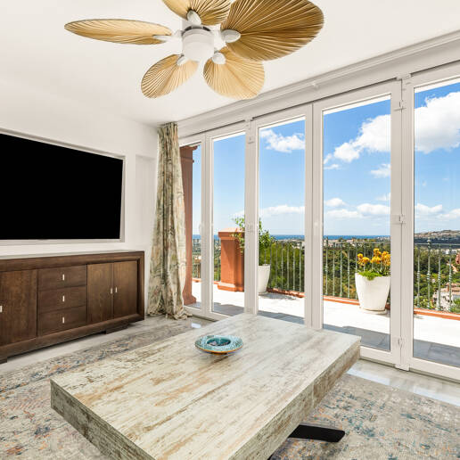 Apartamento mediterráneo refinado en Benahavís