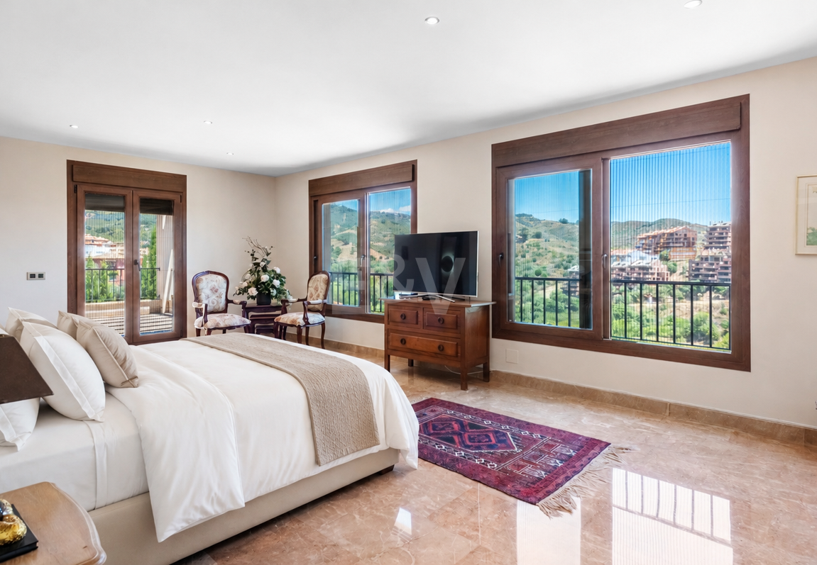 Helle Villa mit Blick auf Santa María Golf