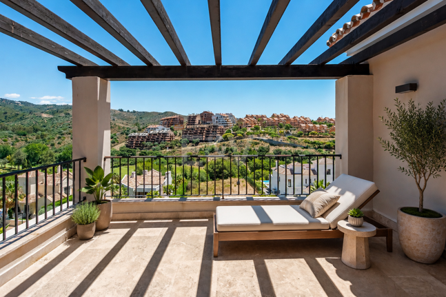 Helle Villa mit Blick auf Santa María Golf
