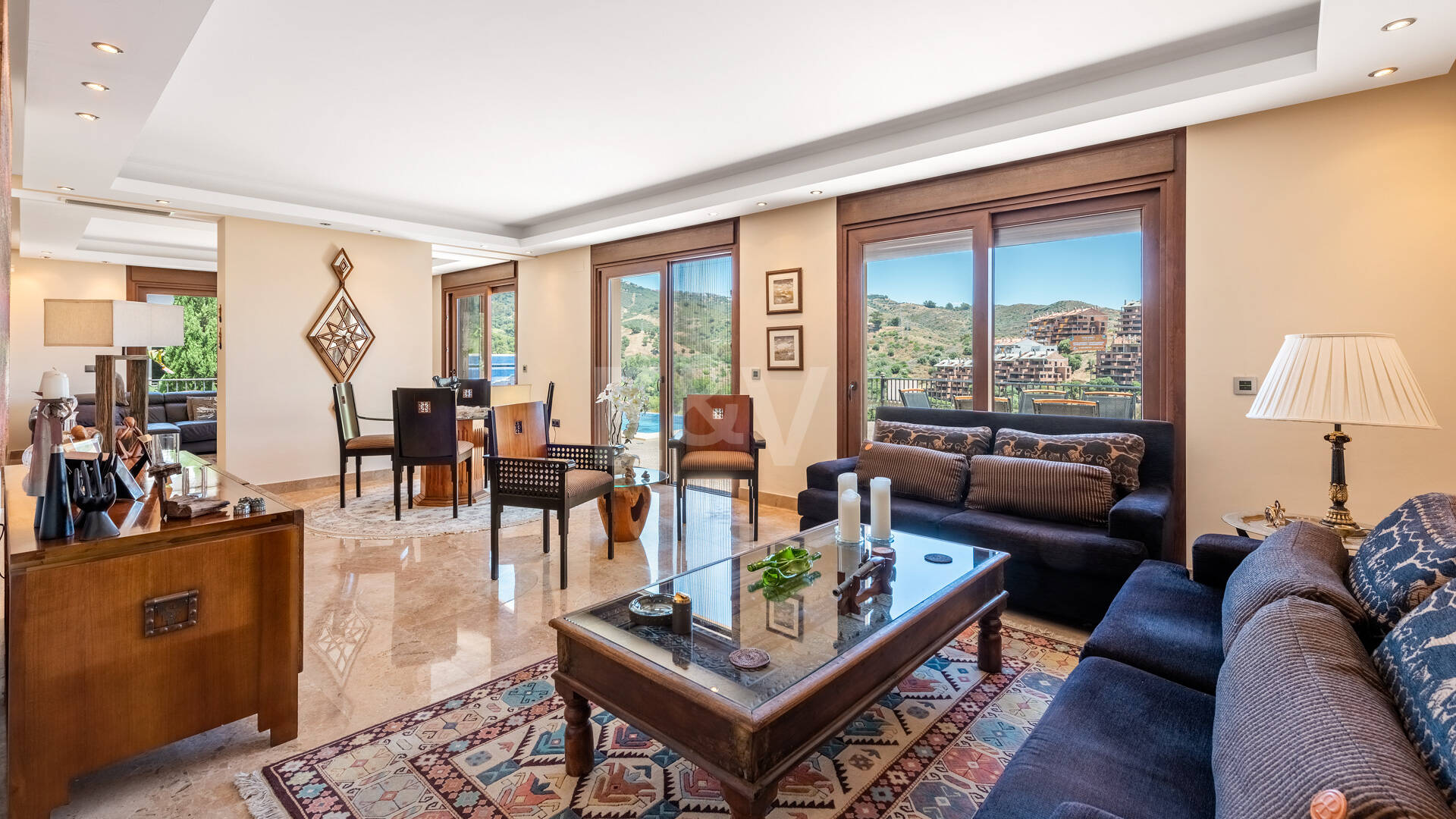Helle Villa mit Blick auf Santa María Golf