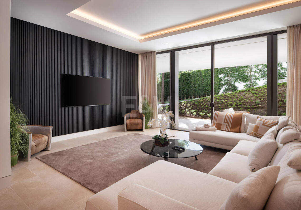 Moderne Luxusvilla in Alcuzcuz-Benahavis mit Panoramablick