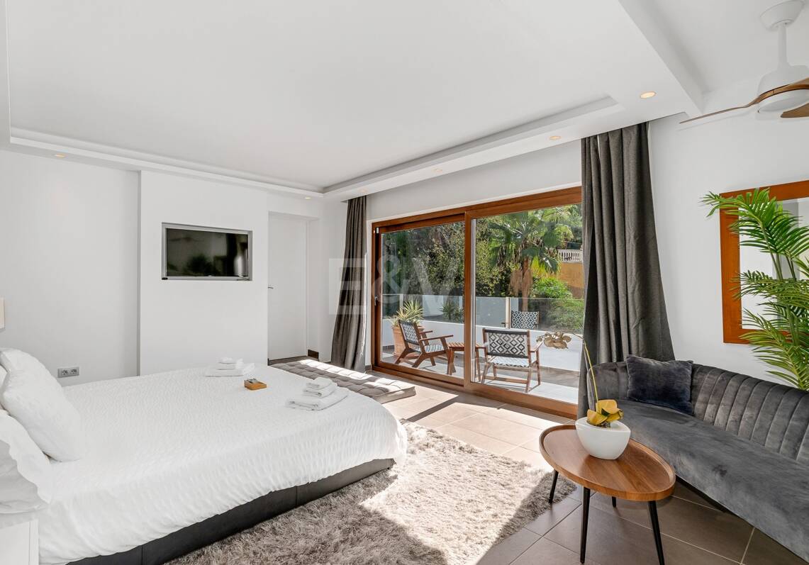 Villa raffinée dans le quartier prestigieux d'El Rosario