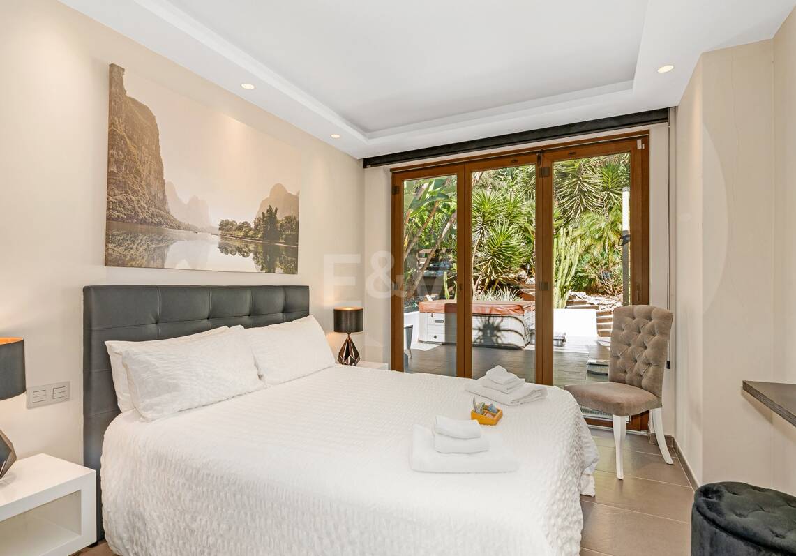 Villa raffinée dans le quartier prestigieux d'El Rosario