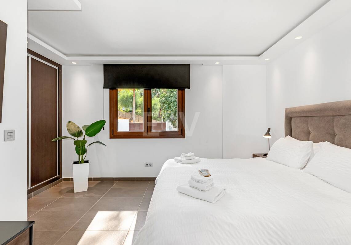 Villa raffinée dans le quartier prestigieux d'El Rosario