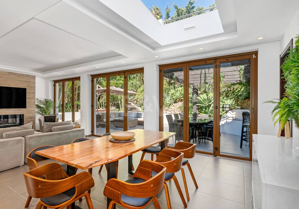 Villa raffinée dans le quartier prestigieux d'El Rosario