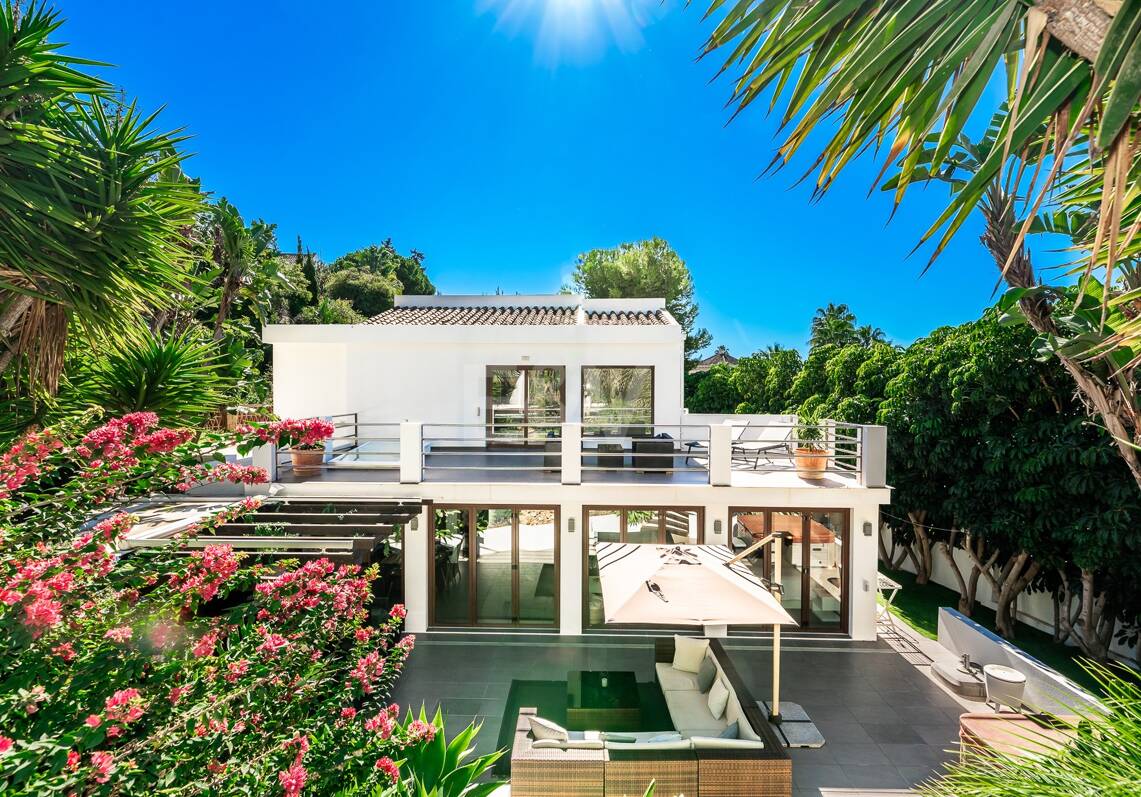 Villa raffinée dans le quartier prestigieux d'El Rosario