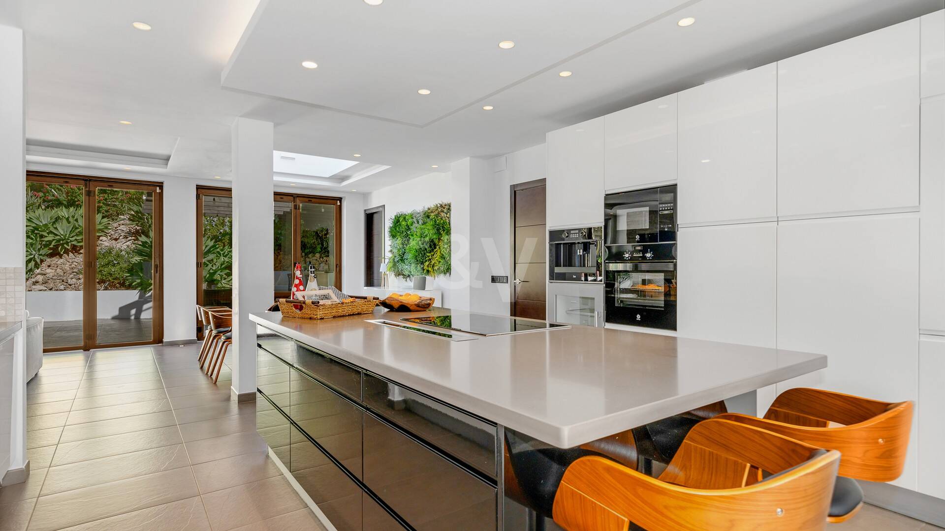 Vie sophistiquée dans le quartier prestigieux d'El Rosario