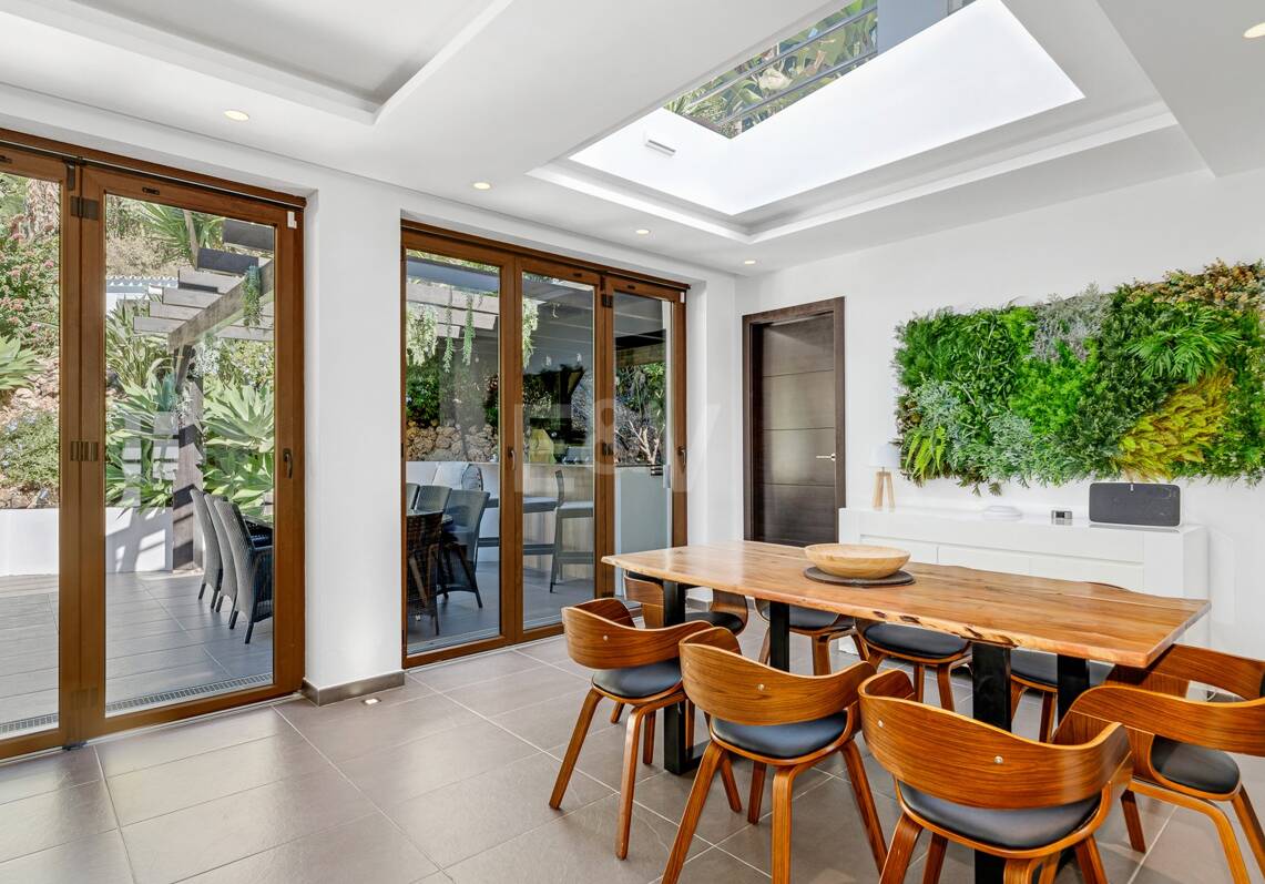 Villa raffinée dans le quartier prestigieux d'El Rosario