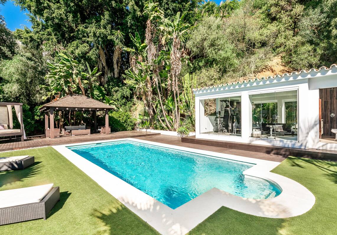 Villa raffinée dans le quartier prestigieux d'El Rosario