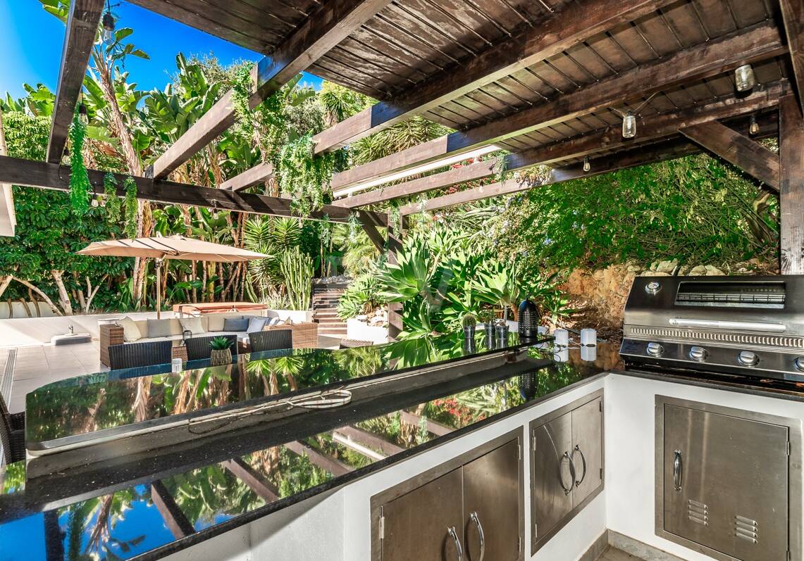 Villa raffinée dans le quartier prestigieux d'El Rosario