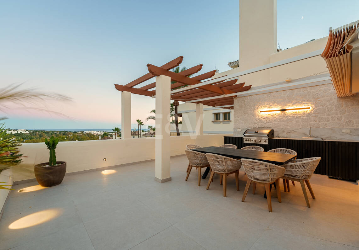 Elegant Duplex Penthouse in La Cerquilla with Spectacular Sea Views