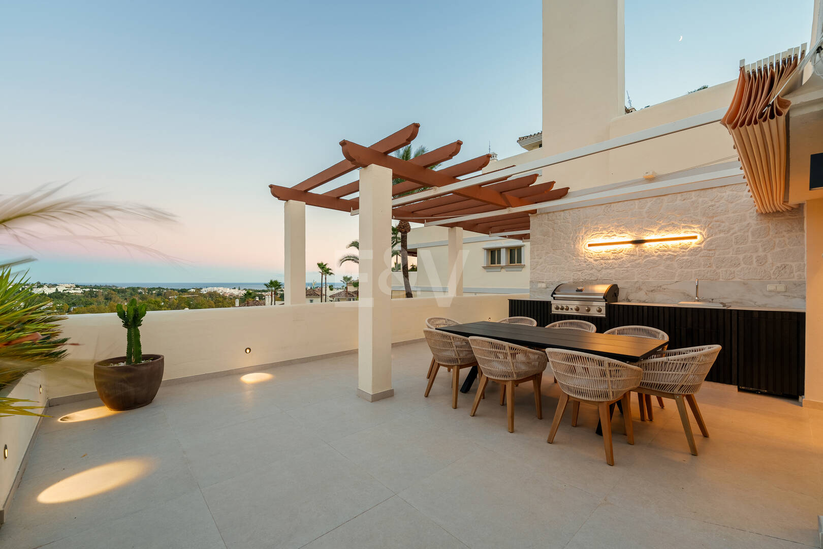 Elegant Duplex Penthouse in La Cerquilla with Spectacular Sea Views