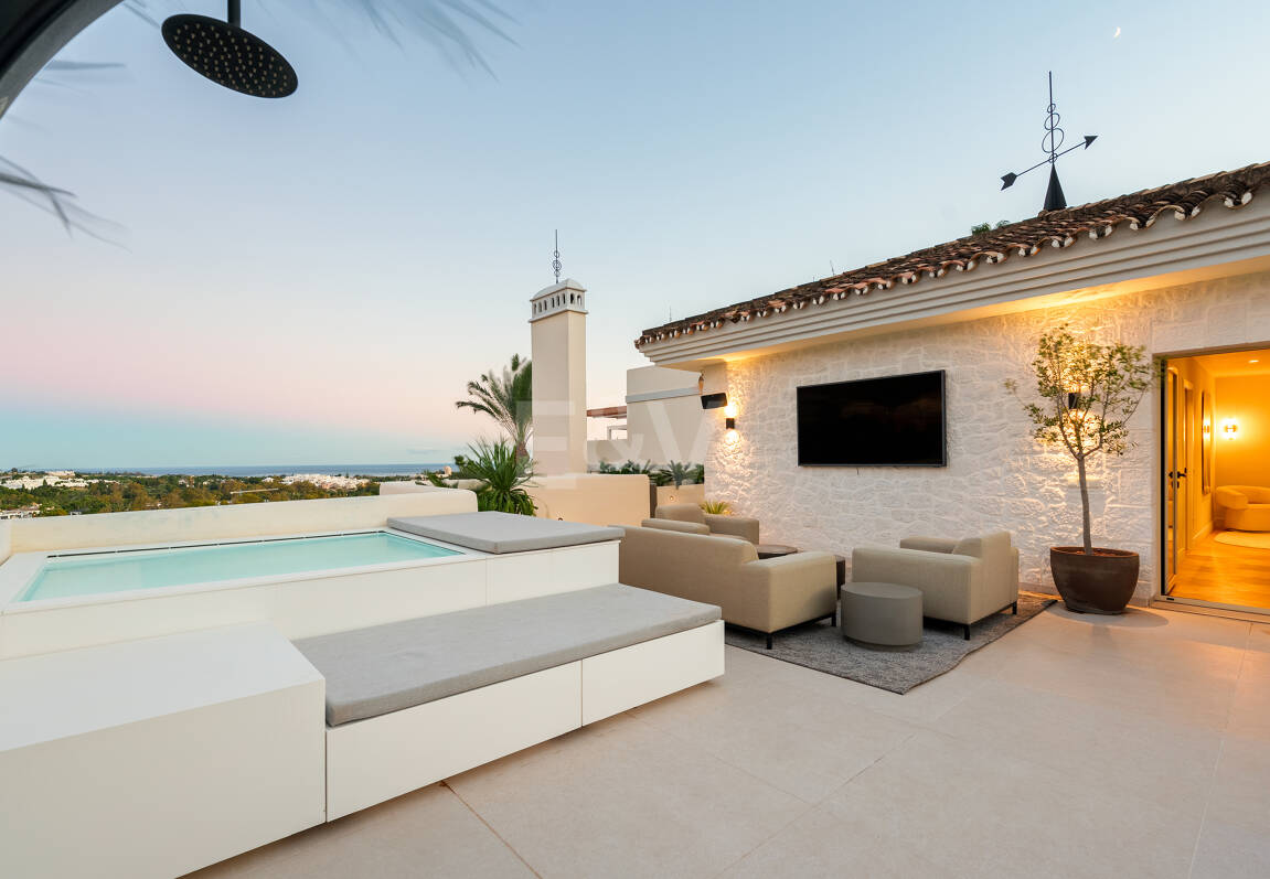 Elegant Duplex Penthouse in La Cerquilla with Spectacular Sea Views