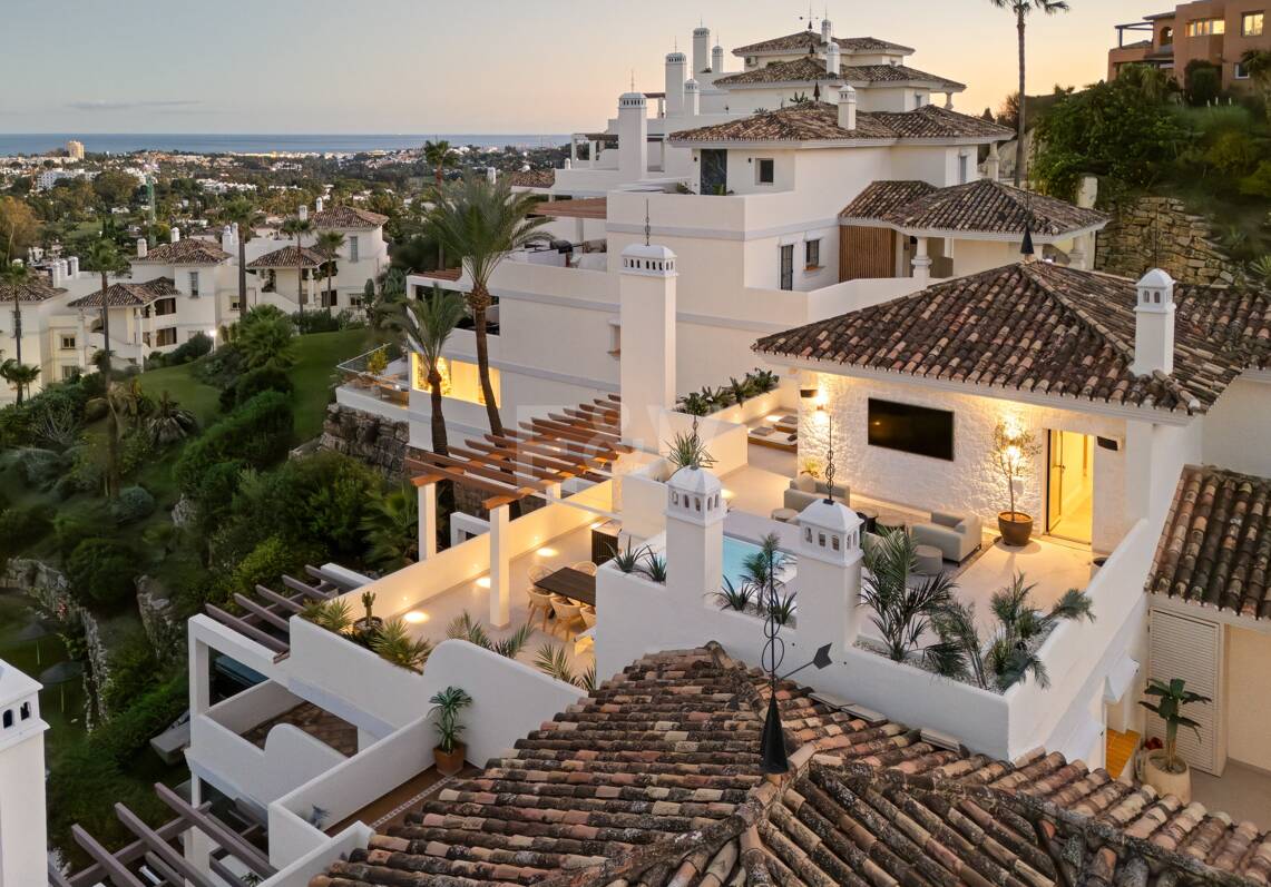 Elegant Duplex Penthouse in La Cerquilla with Spectacular Sea Views