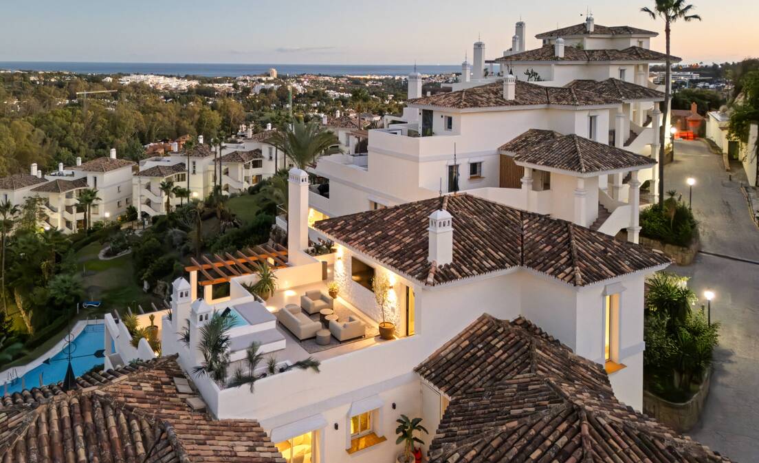 Elegant Duplex Penthouse in La Cerquilla with Spectacular Sea Views