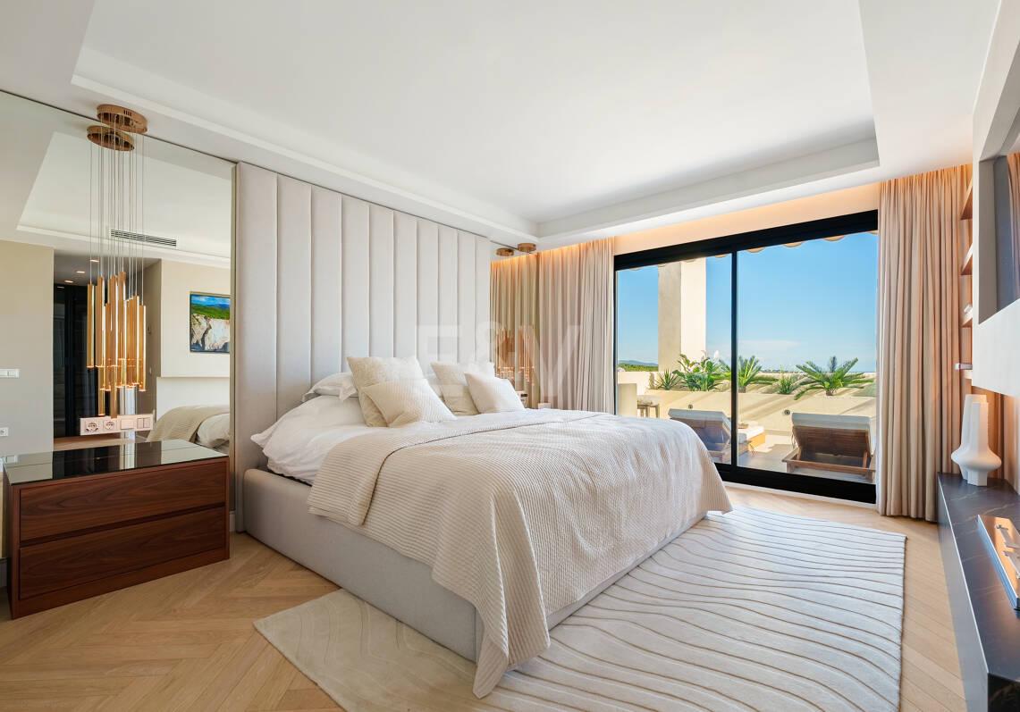 Elegant Duplex Penthouse in La Cerquilla with Spectacular Sea Views