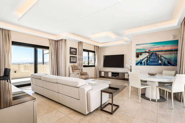 Sweeping Sea-View Penthouse in Los Flamingos Golf Resort | Mid & Long-Term Rent