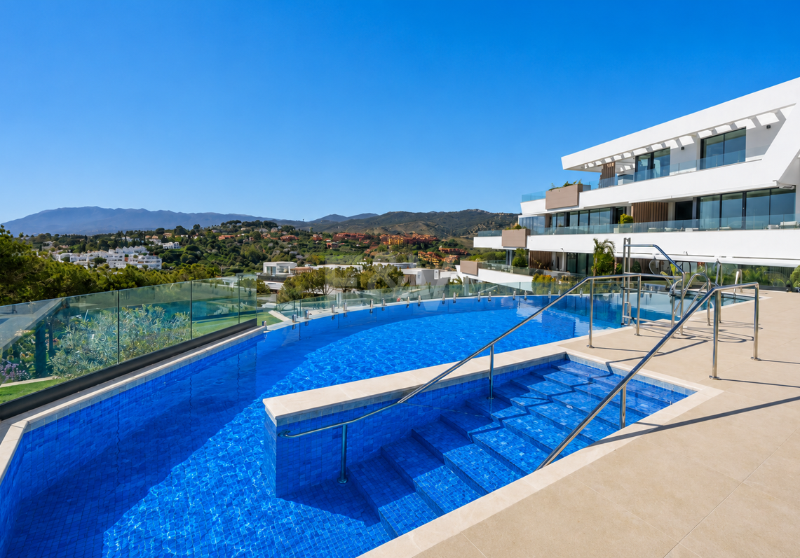 Luxus-Penthouse am Mittelmeer mit privater Dachterrassen-Oase