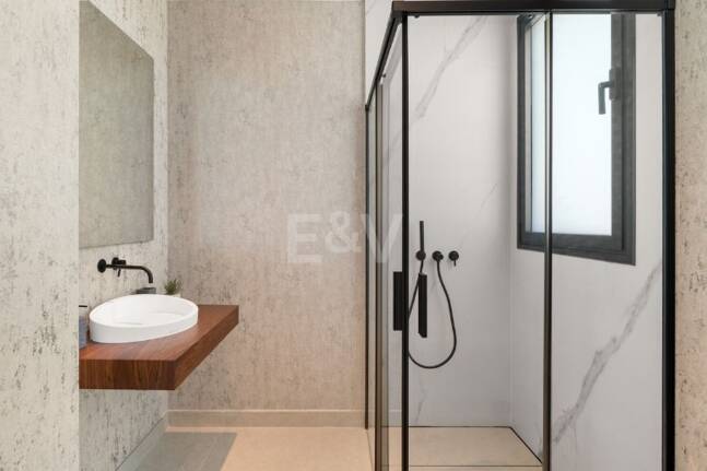 Luxus-Penthouse am Mittelmeer mit privater Dachterrassen-Oase