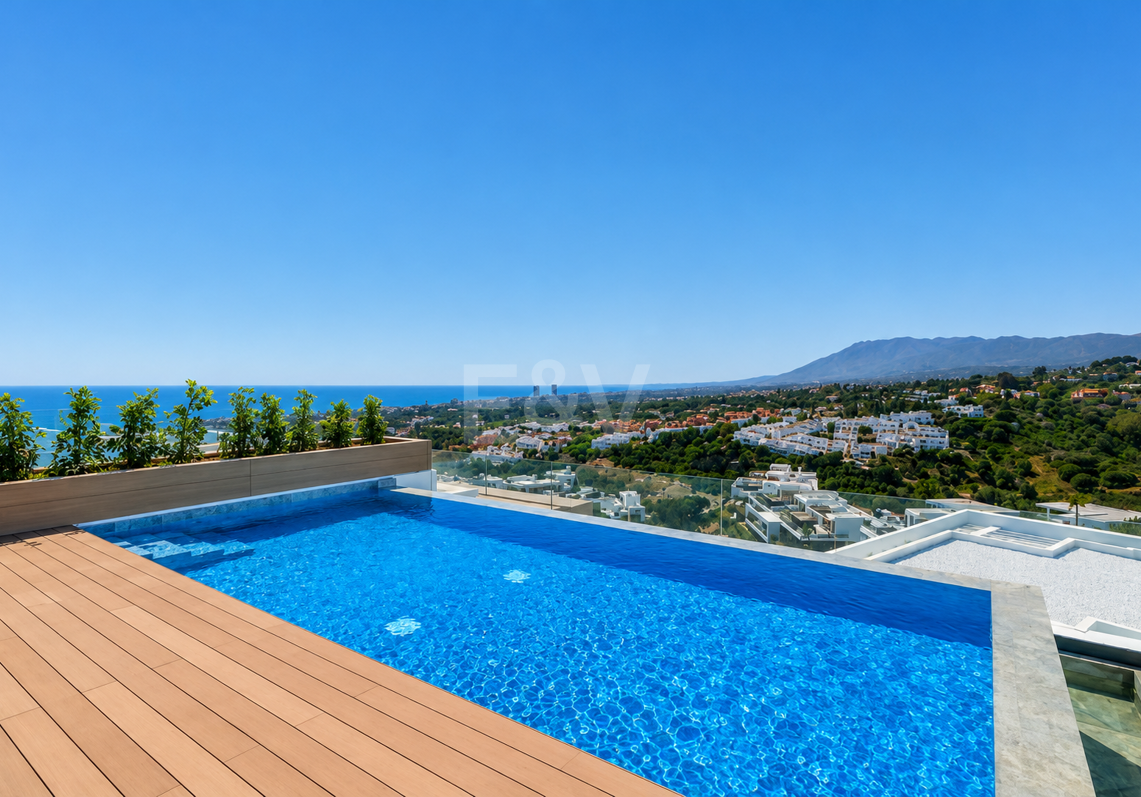 Luxus-Penthouse am Mittelmeer mit privater Dachterrassen-Oase