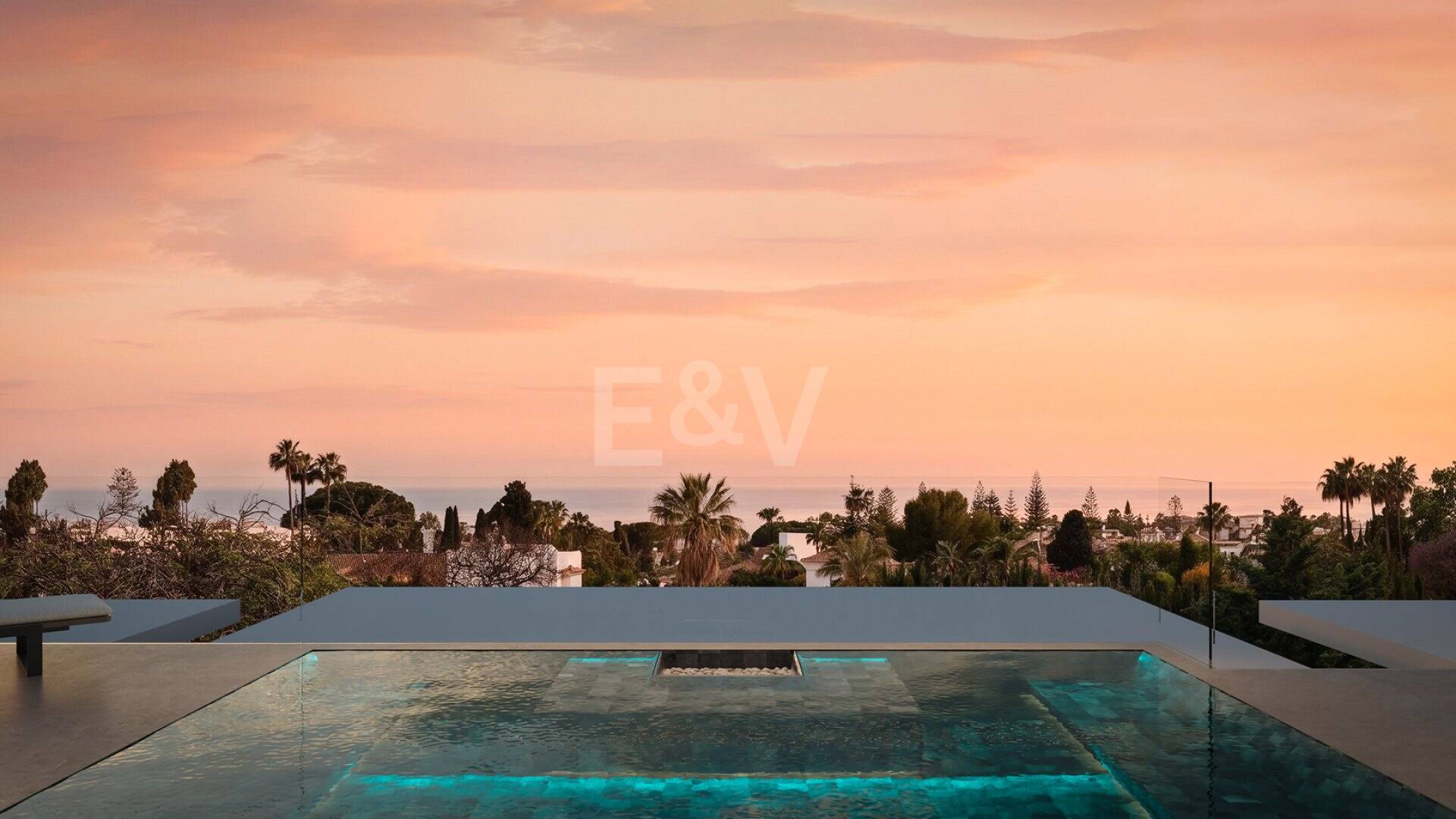 Vida ultraexclusiva en la mejor zona de Marbella con vistas al mar y a la montaña