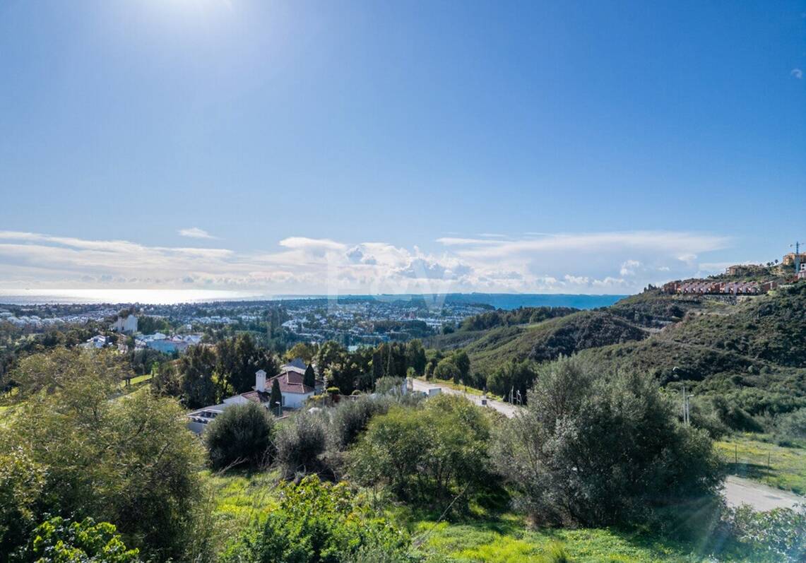 Breathtaking Sea, Golf, Lake and La Concha Mountain Views Plot with Premium Lifestyle Access