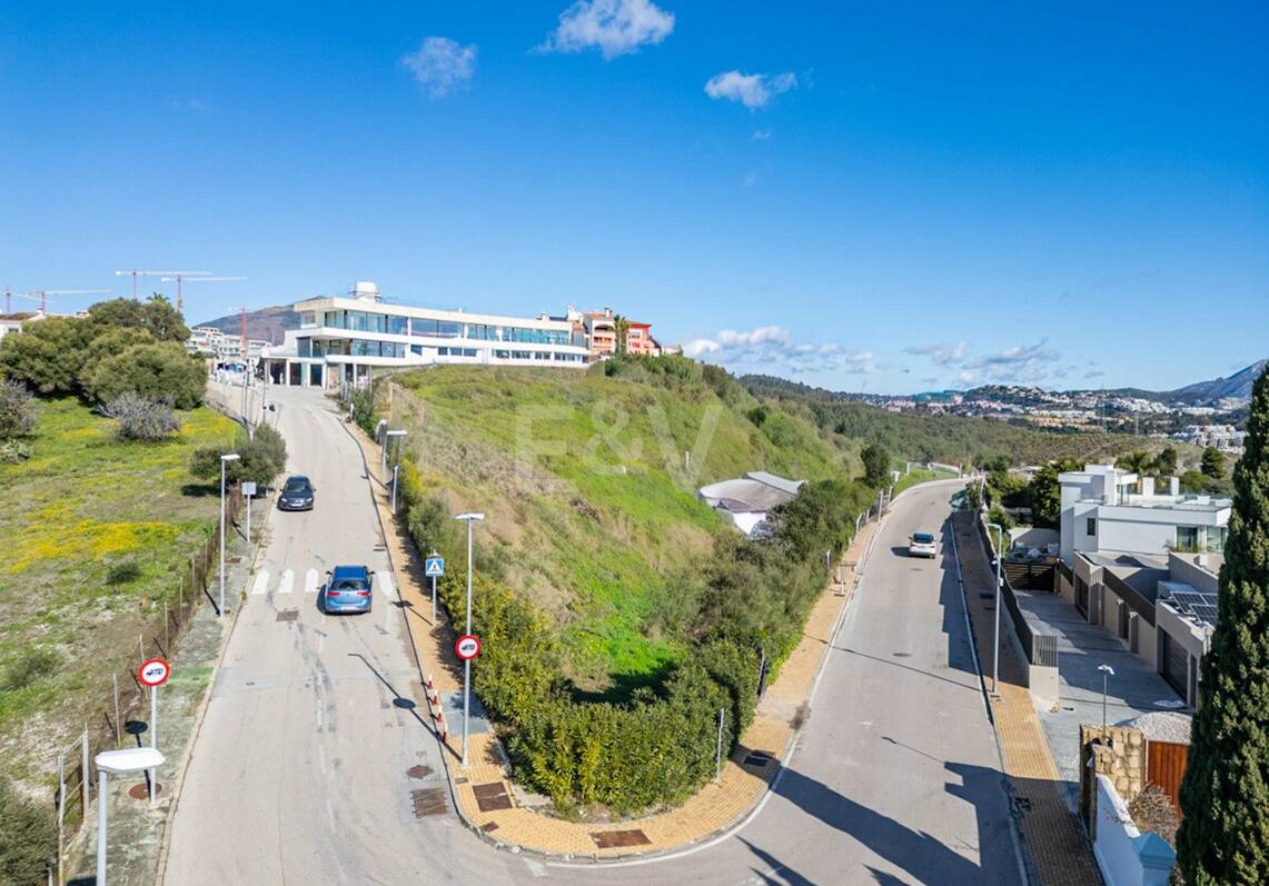 Breathtaking Sea, Golf, Lake and La Concha Mountain Views Plot with Premium Lifestyle Access
