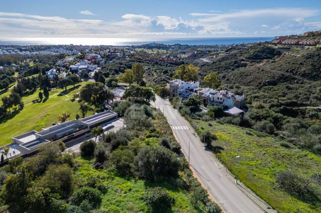 Dzialka na sprzedaż w La Alqueria, Mijas
