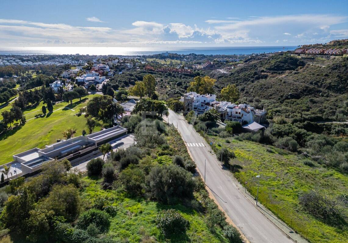 Breathtaking Sea, Golf, Lake and La Concha Mountain Views Plot with Premium Lifestyle Access
