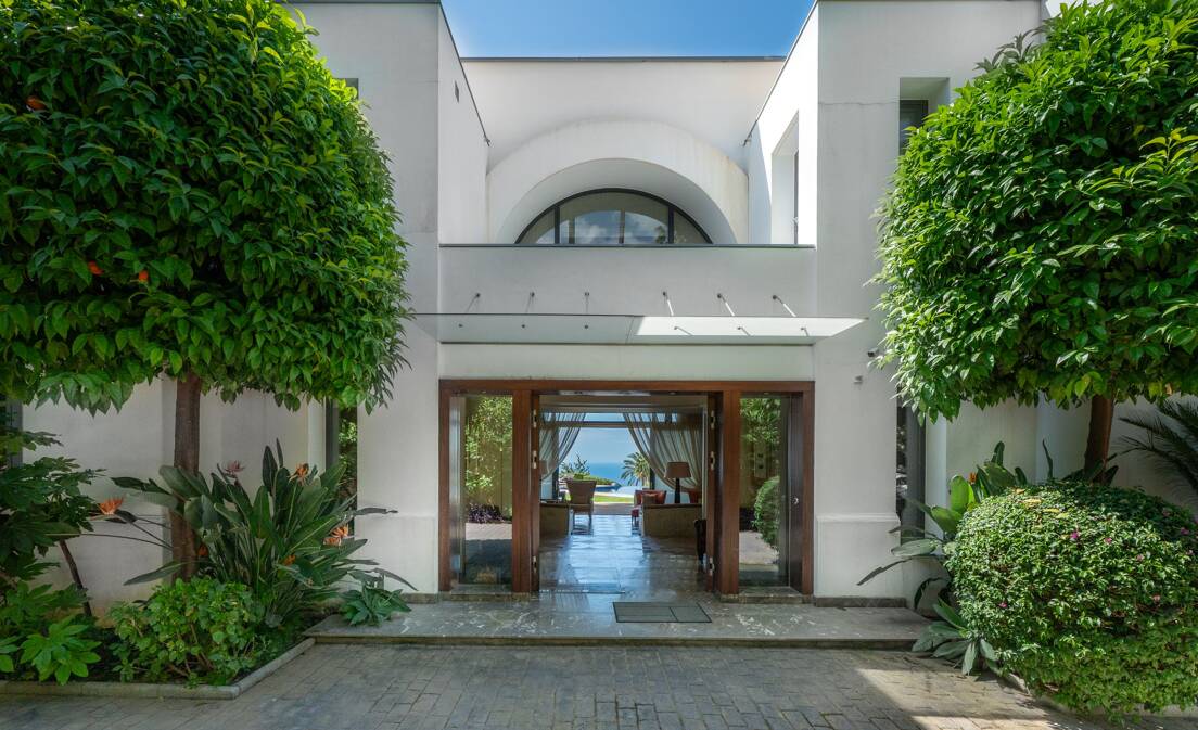 Exceptional Villa with One of the Best Sea Views in Sierra Blanca, Marbella Golden Mile