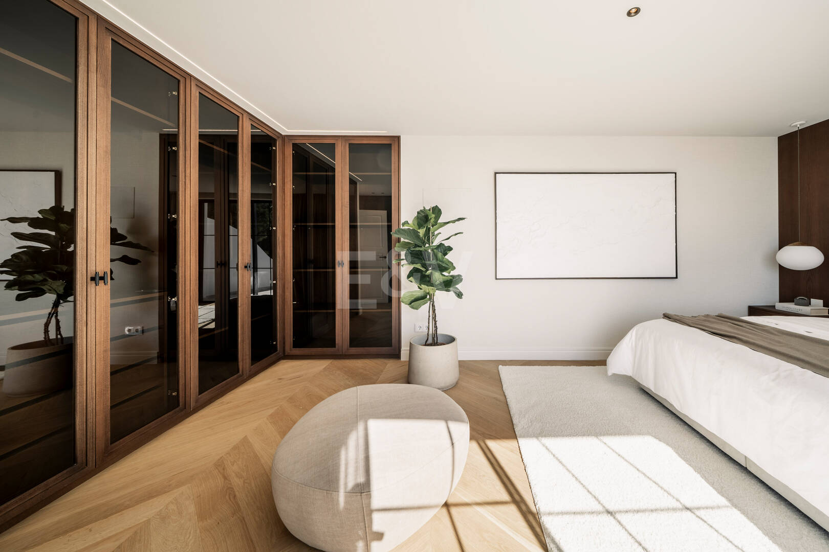 Contemporary Luxury Villa with Panoramic Sea, Golf & Mountain Views in Nueva Andalucía