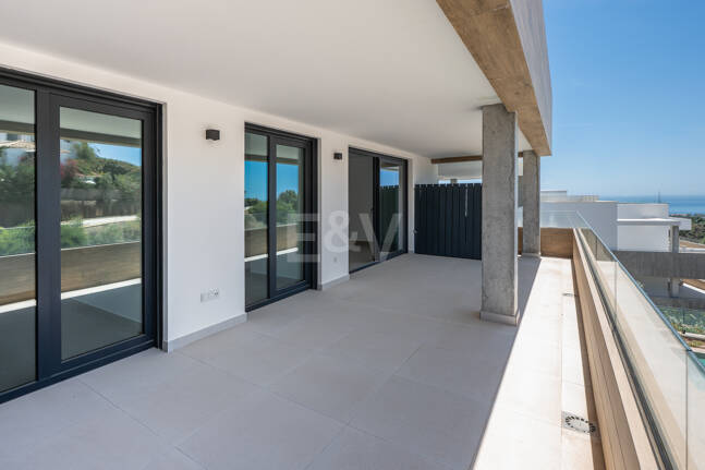 Apartament z widokiem na morze w Altos de Los Monteros w Marbelli z udogodnieniami na poziomie kurortu